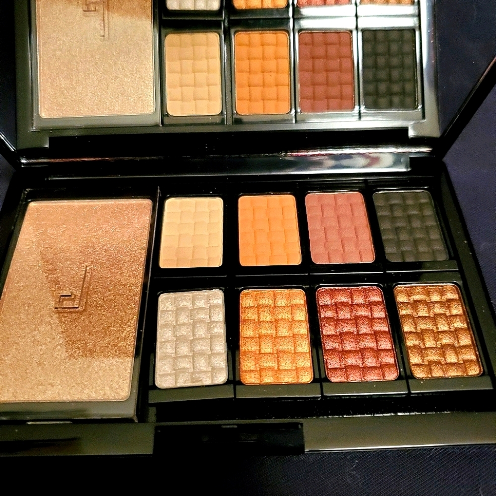 DOUCCE Freematic Eyeshadow Pro Pallette - Picture 1 of 4